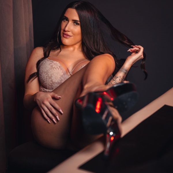 JENNA BROWN +49 157-74865472 Chemnitz erotic massage