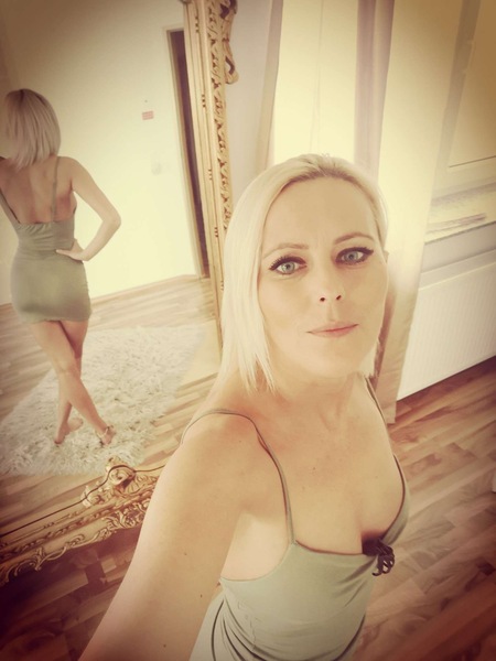 Queen Tatjana +49 152-59078845 Essen erotic massage