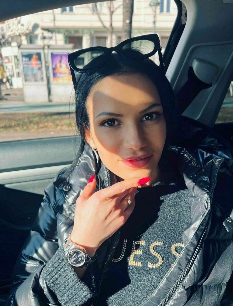 Celin +43 677 - 614 53 482 Linz erotic massage