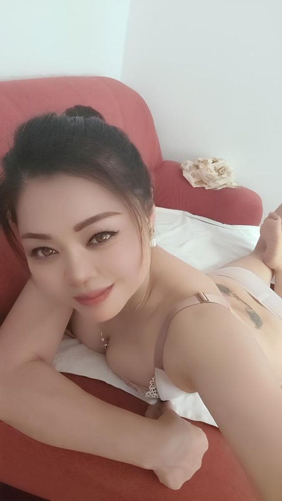 März +49 152-19273850 Neuss erotic massage