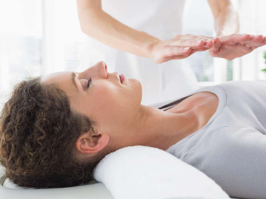¿Qué es el masaje Reiki?