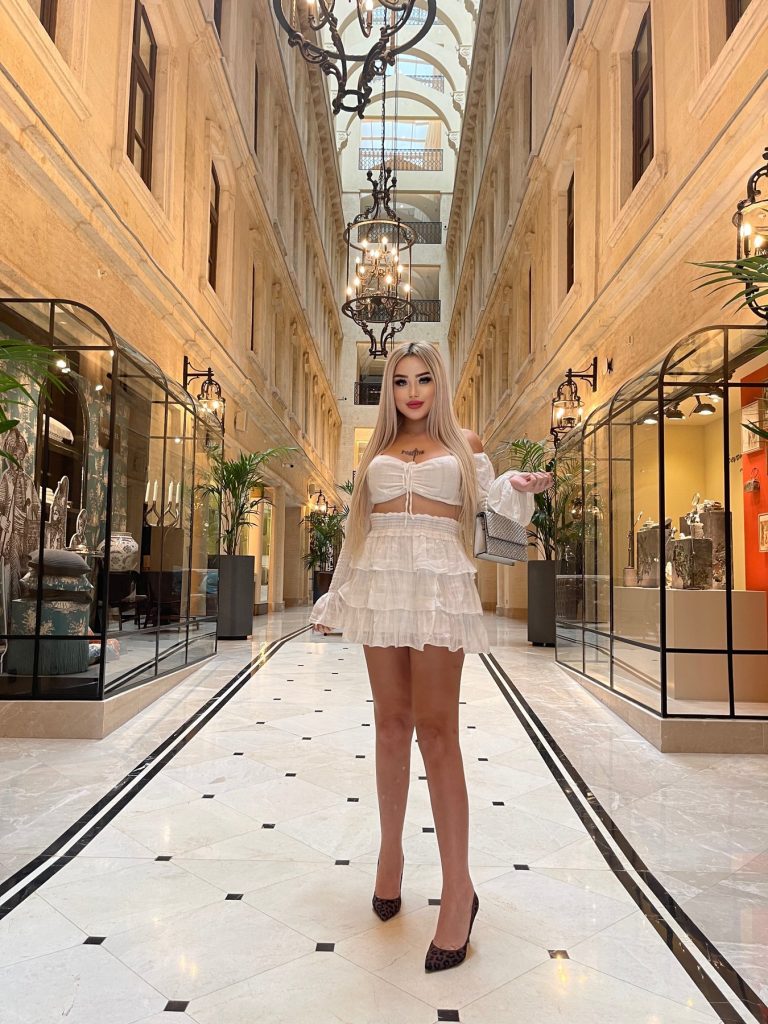 lara +90 531 765 3305 Istanbul erotic massage