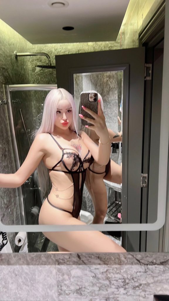 lara +90 531 765 3305 Istanbul erotic massage