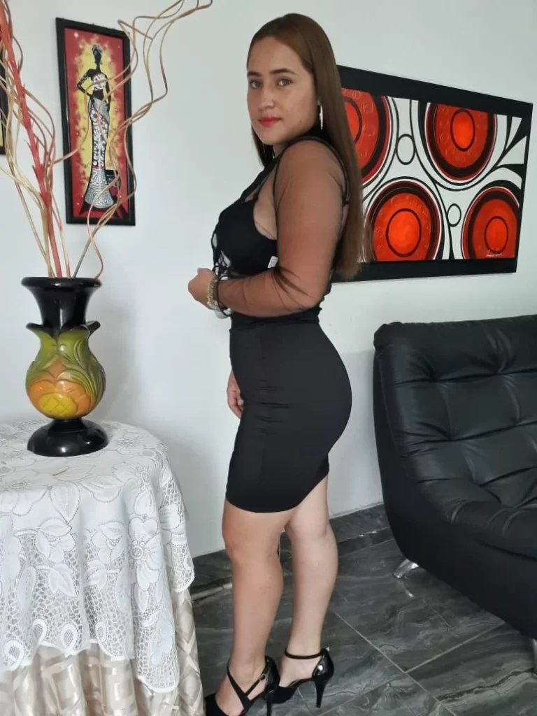 Angie Squirt +356 79 315322 Saint Julian erotic massage