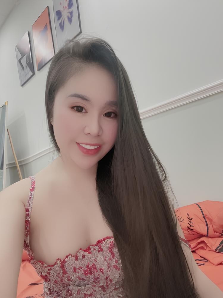 Lucky  +84 91 8774972 Ho Chi Minh City erotic massage