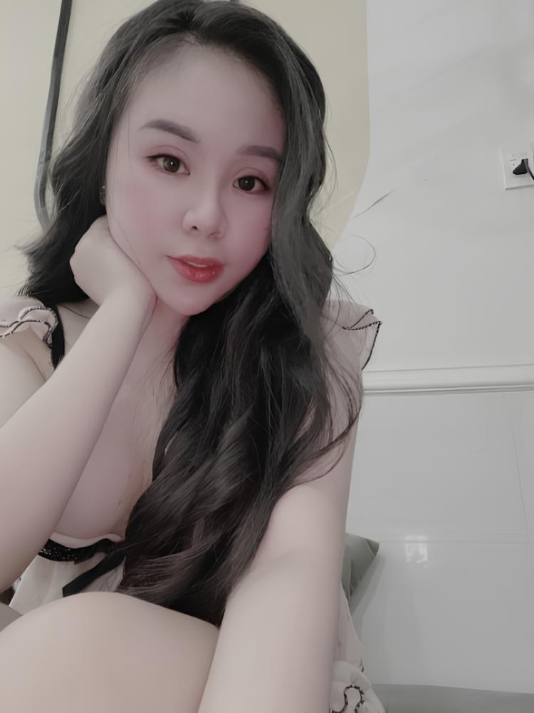 Lucky  +84 91 8774972 Ho Chi Minh City erotic massage