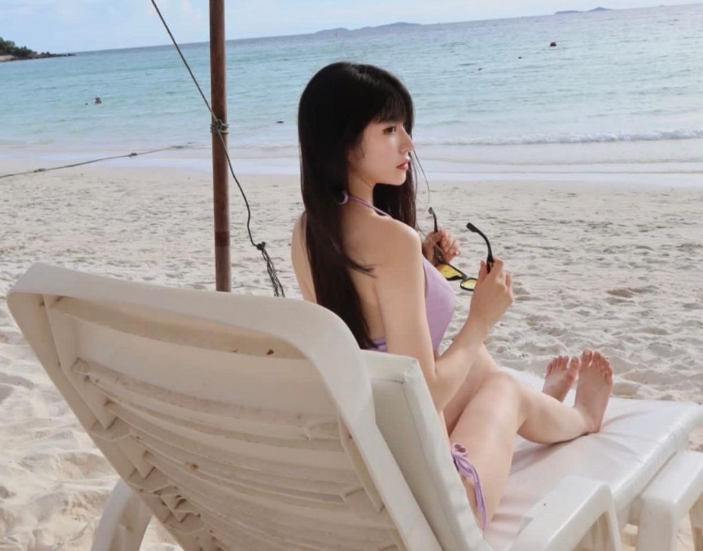 Miko +1 725-577-1825 Las Vegas erotic massage