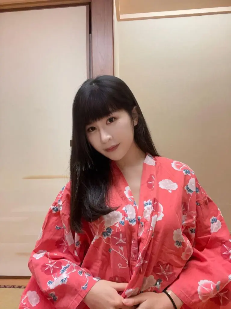 Miko +1 725-577-1825 Las Vegas erotic massage