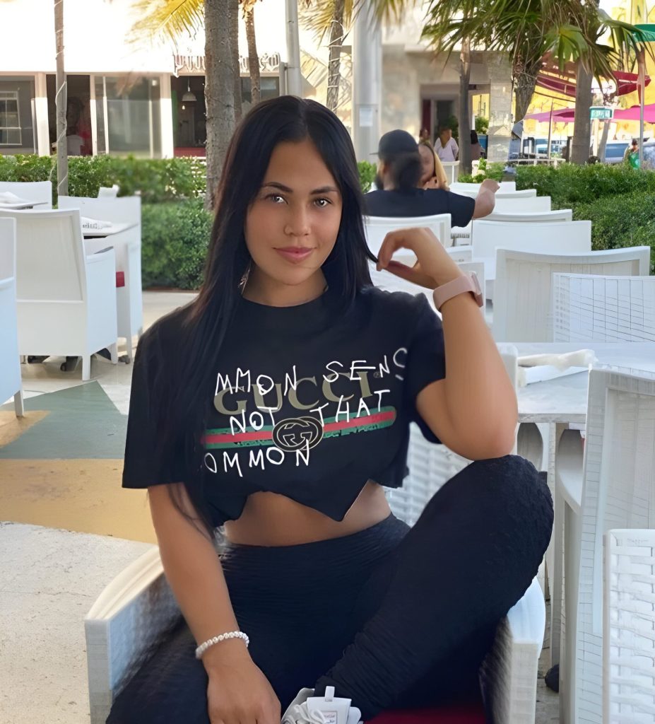 Poka +32 485 97 72 78 Ghent erotic massage