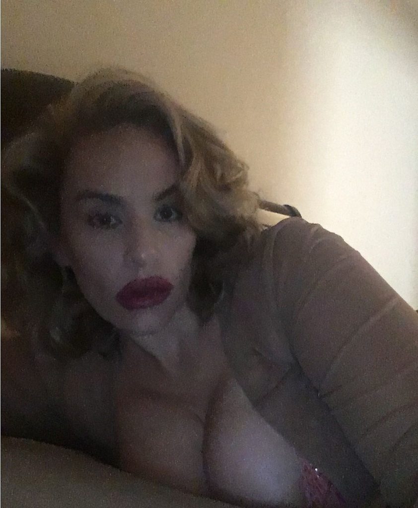 Sensual Sara +1 702-339-3609 Las Vegas erotic massage