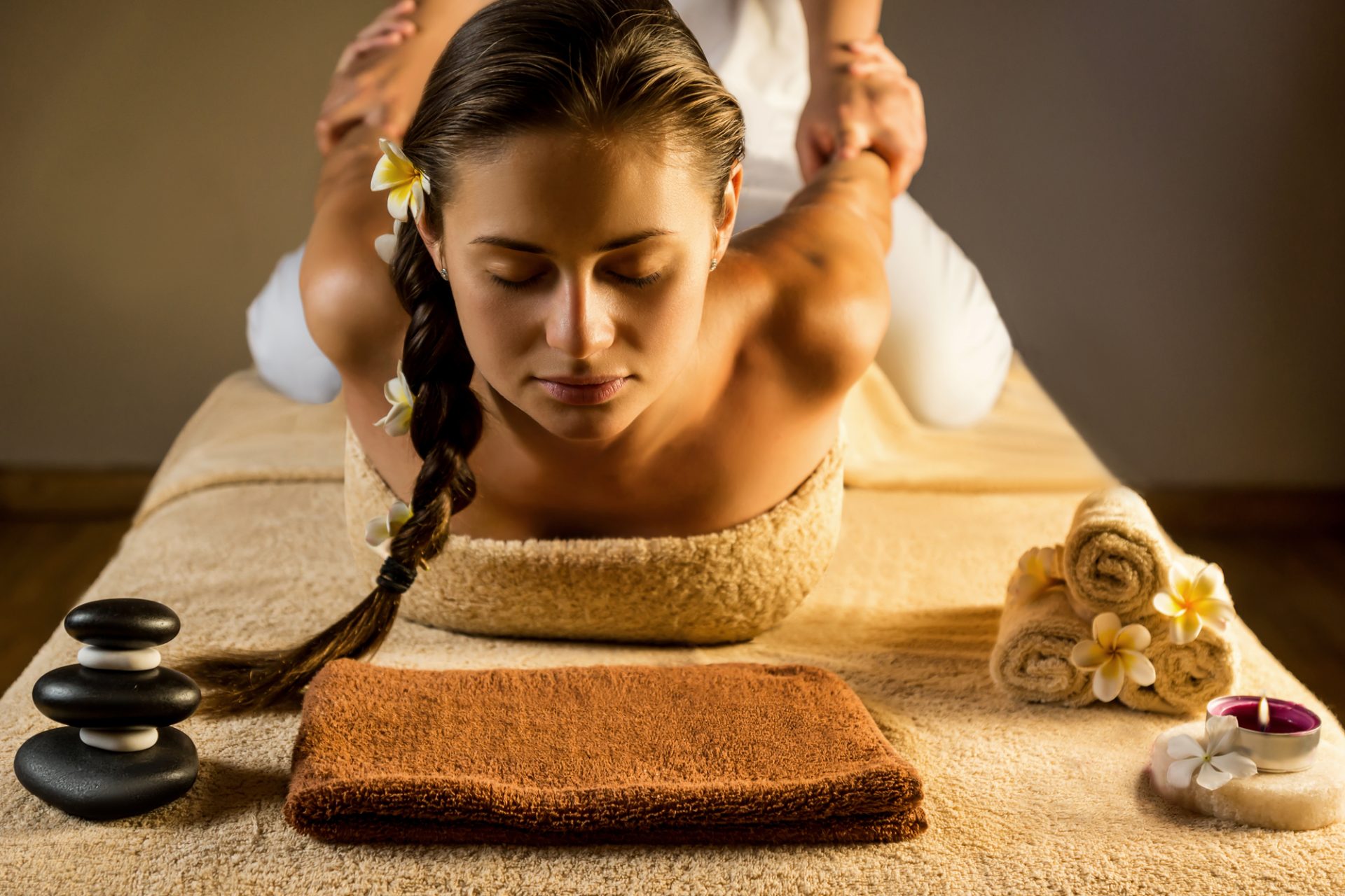 How to become a Thai massage therapist