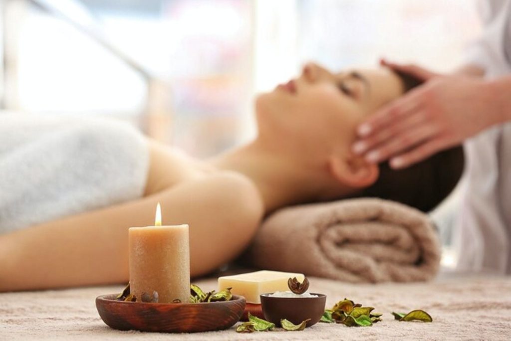 Preparation for Aromatherapy Massage​