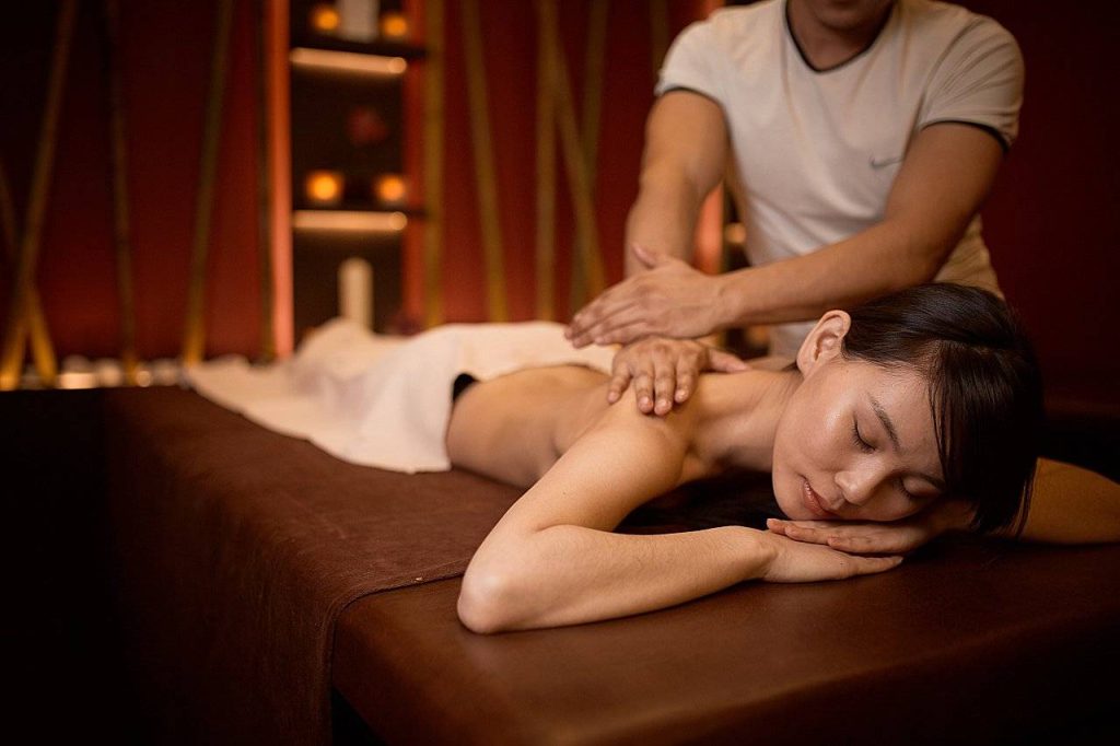 How to Choose a Massage Therapist or Spa Center