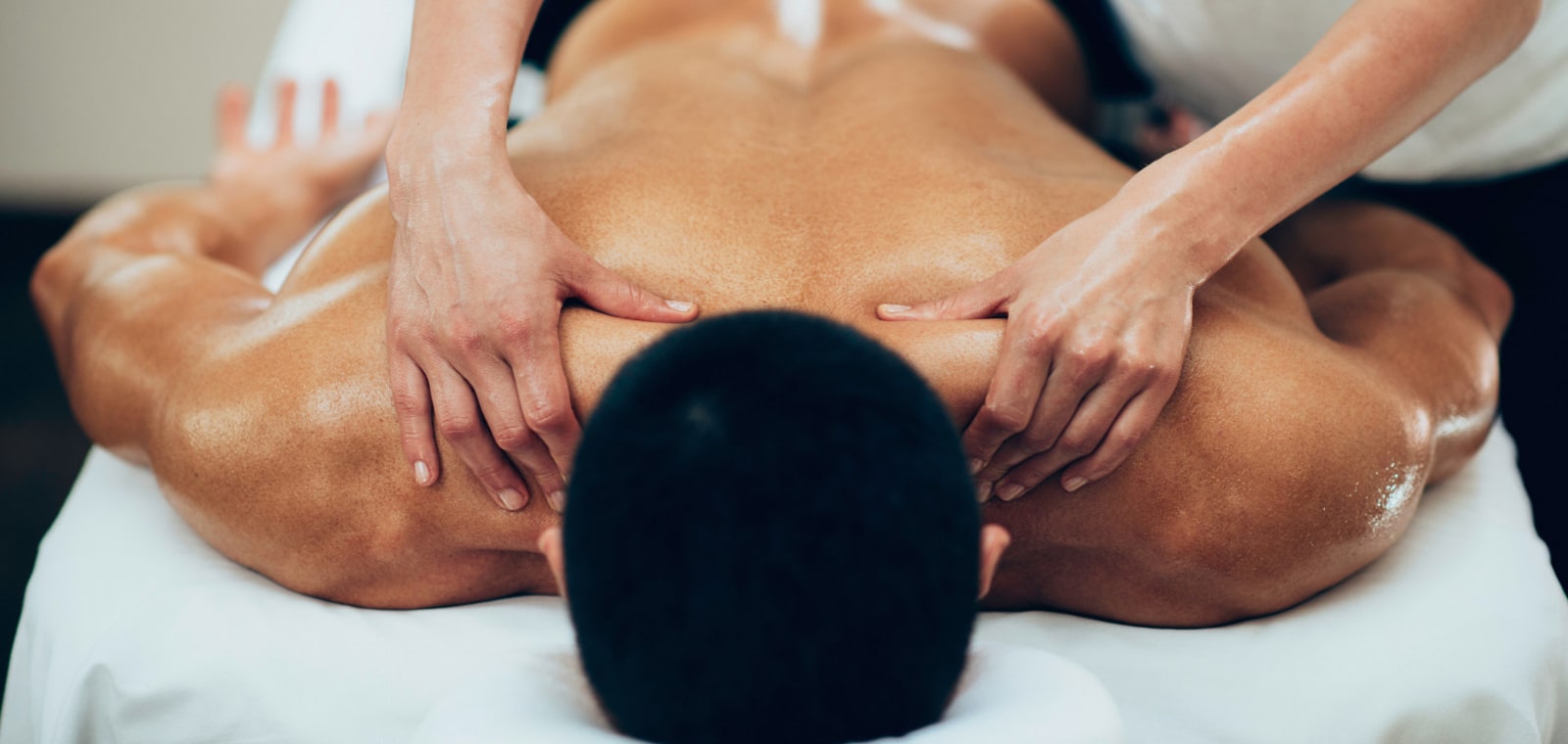 What is a deep tissue massage?