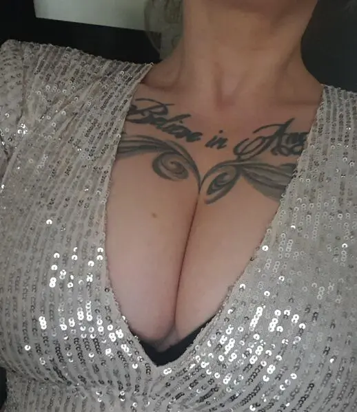 Erotische massagen/ Dominaten Service +4915752597026 Magdeburg erotic massage