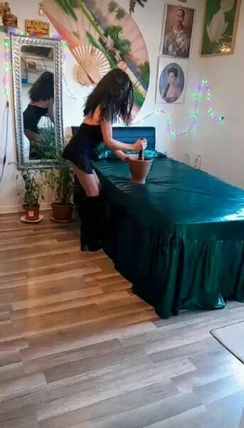 Heiße erotische Massage bei der Ihr Saft wie eine Fontäne aus einem Vulkan heraus schiessen wird +4915252061207 Moers erotic massage