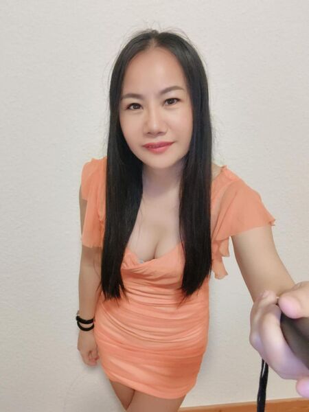 Asiatische schönheit in Leverkusen 100% OriginalBilder +4915219209145 Leverkusen erotic massage