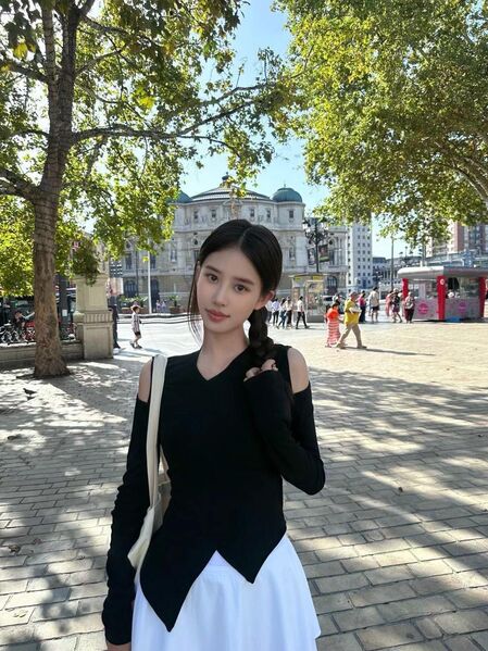 Lala (24) ? Magische Hände +4915212628945 Mannheim erotic massage