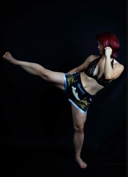 ? Tweeny Massage bei Charly SOMNA ® ? fröhlich und hingebungsvoll +4917677969744 Muenchen erotic massage