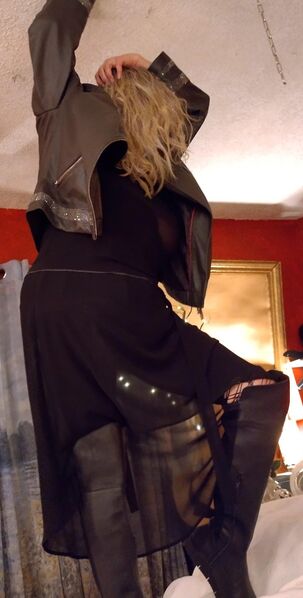 Sinnliche Lingam Massage für den gepflegten Gentleman +4915140778650 Bad-Segeberg erotic massage