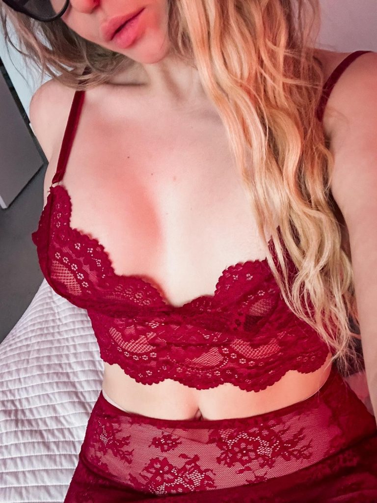 Alison +1 (951) 407-0816 Chicago erotic massage