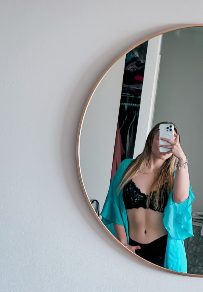 Alison +1 (951) 407-0816 Chicago erotic massage