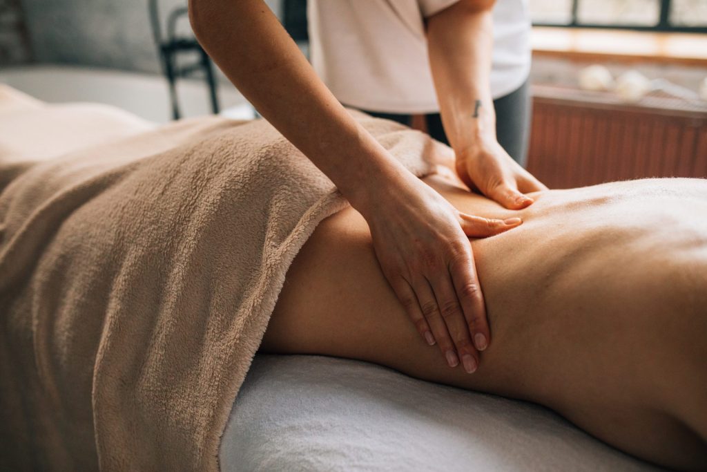 How to choose a professional massage therapist