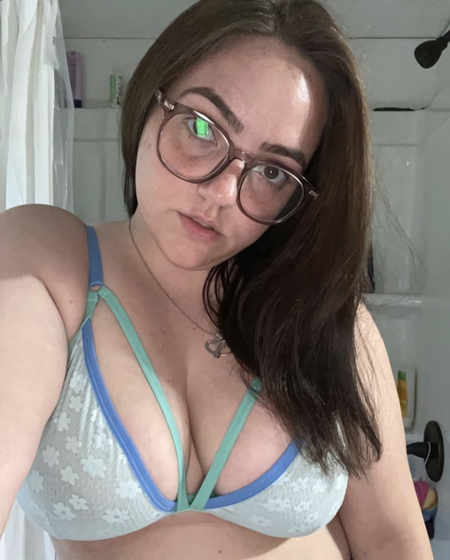 Karina Juicy +1 (210) 460-6232 Minneapolis erotic massage