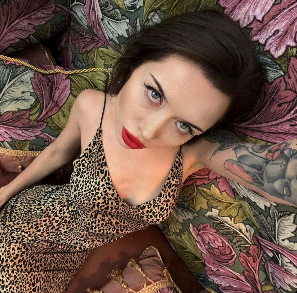 Maja +420 776467100 Prague erotic massage