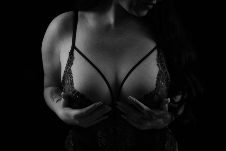 GEGENSEITIGE MASSAGE UND MEHR :-) PRIVAT +491727685286 Berlin erotic massage