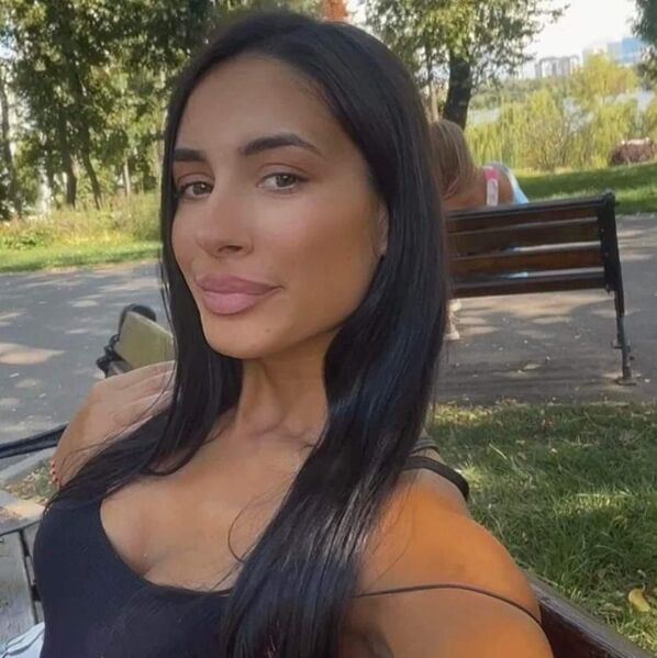 Chanel - Modell aus Rumänien zum ersten Mal in Berlin! +491784376666 Berlin erotic massage