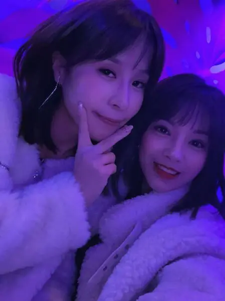 ? XiXi ? Magische Hände warten auf dich ? +4915227396231 Oberhausen erotic massage