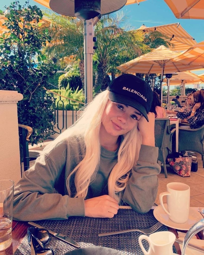 Bruna +33780709900 Saint-Tropez erotic massage