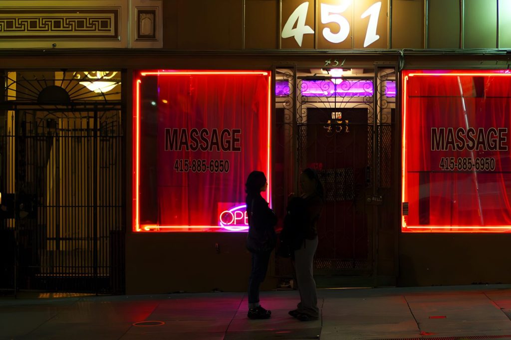 How to tell erotic massage parlors from traditional massage?