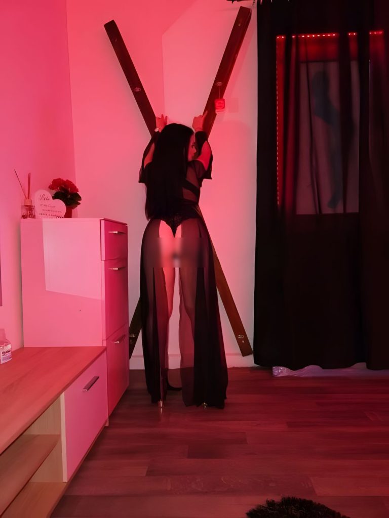 Samuela +43 681 816 54092 Villach erotic massage