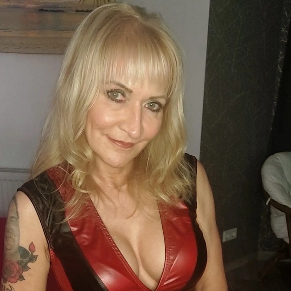 Silvi +49-176-72475935 Halle (Saale) erotic massage